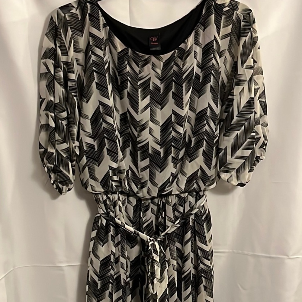 Wrapper Black and White Chevron Dress